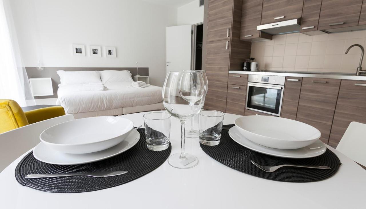 Italianway-Poma Apartment มิลาน ภายนอก รูปภาพ
