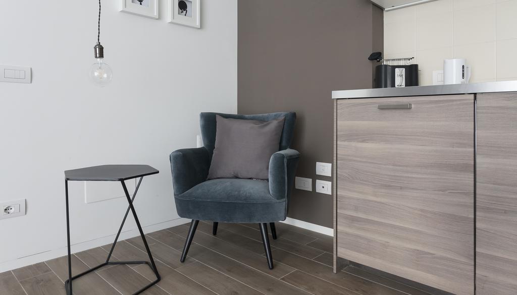Italianway-Poma Apartment มิลาน ภายนอก รูปภาพ
