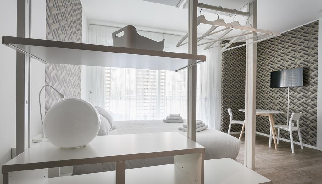 Italianway-Poma Apartment มิลาน ภายนอก รูปภาพ