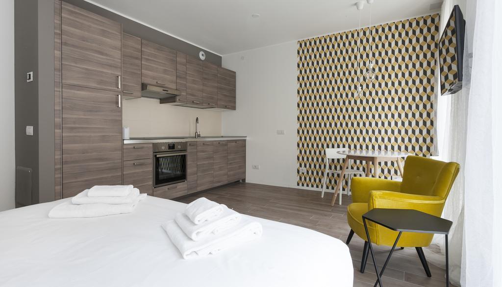 Italianway-Poma Apartment มิลาน ภายนอก รูปภาพ